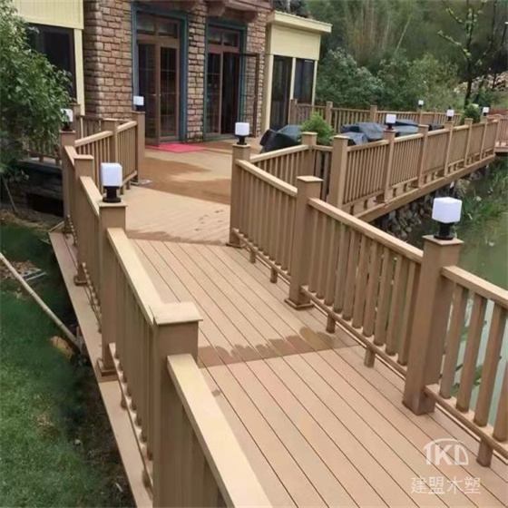 塑木地板成为北京公园建设中一道靓丽的风景线