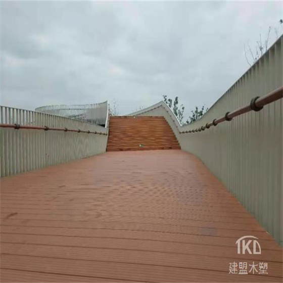 塑木地板的优点有哪些？北京木塑地板材料厂家直销